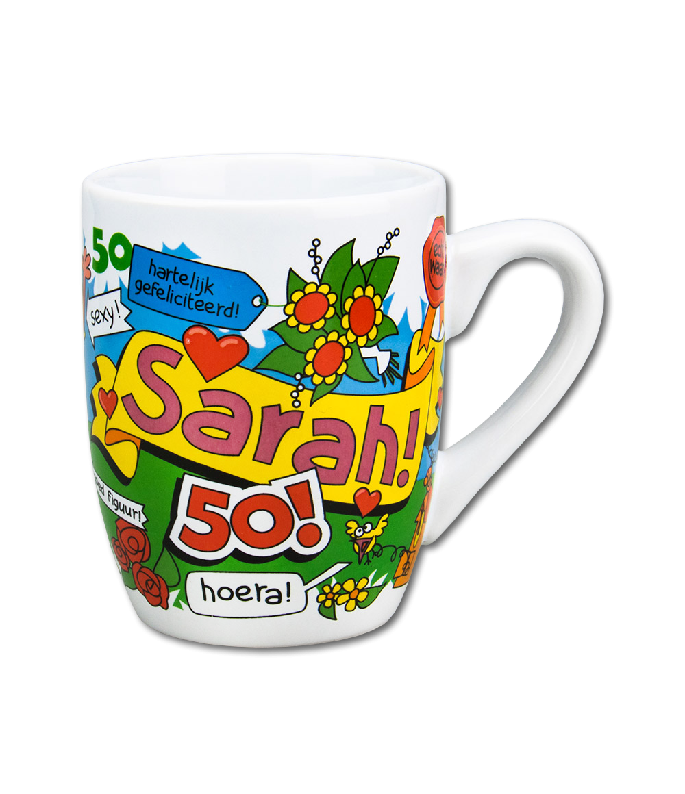 Deze mok met grappige tekening en tekst Sarah is gemaakt van keramiek en door de unieke 'cartoon' style is deze mok een echte eyecatcher.