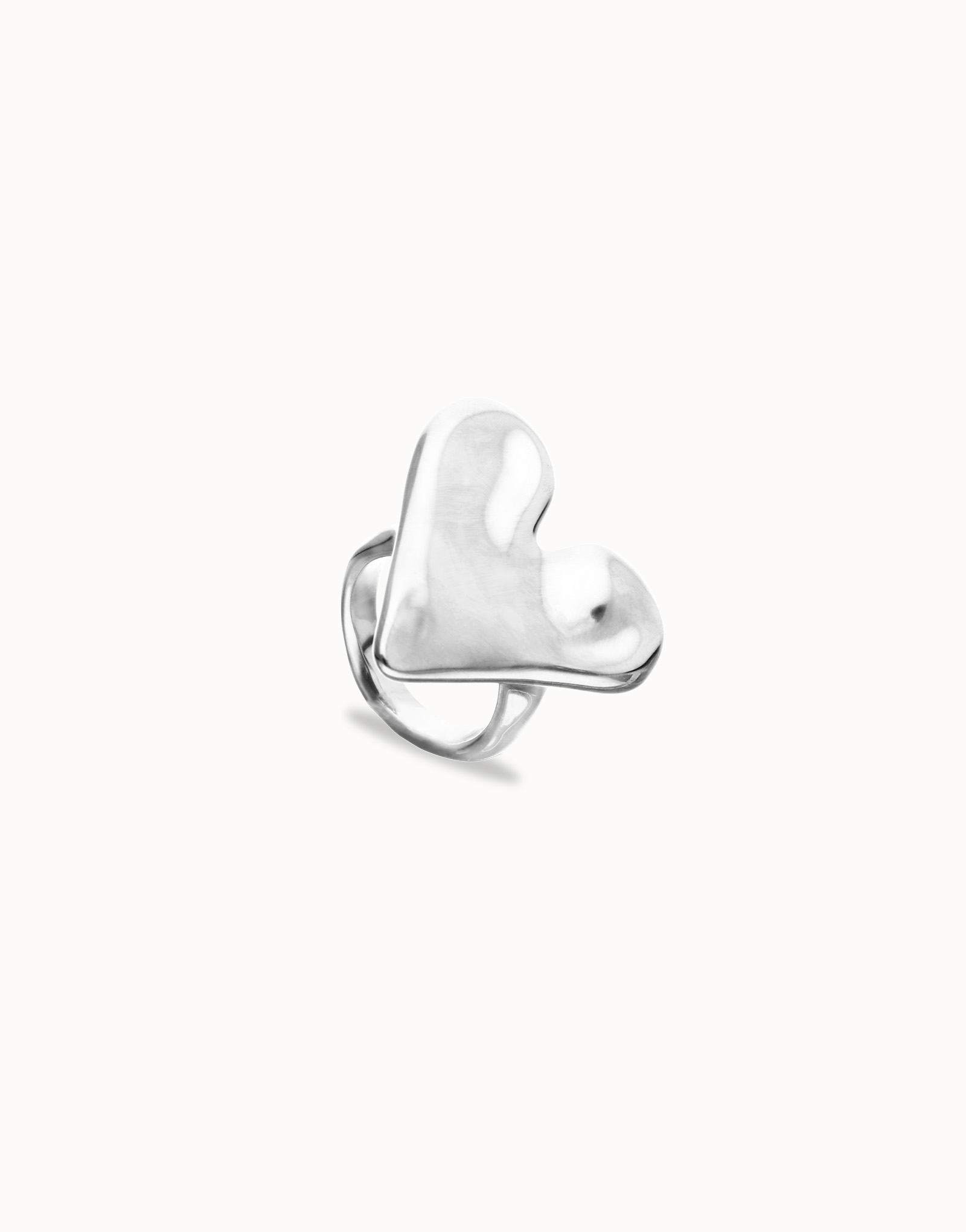 Unode50 draag deze ring als een subtiel, dagelijks accessoire dat elke outfit complimenteert. Perfect voor casual of alledaagse gelegenheden om een vleugje elegantie aan uw look toe te voegen.