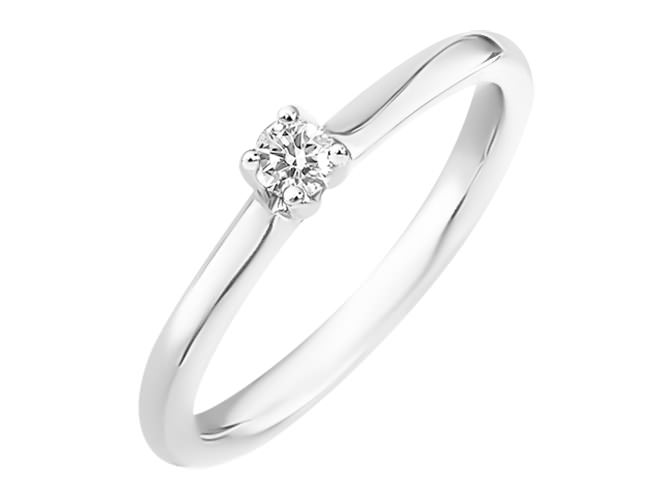 De 18 karaat witgouden solitaire ring, model JA4500/52, straalt elegantie uit met afwerking en stijlvolle ontwerp. Gemaakt van hoogwaardig 18 karaat goud met een diamant van 0.10ct, is deze ring een tijdloze toevoeging aan elke sieradencollectie. Perfect als verlovingsring te geven.