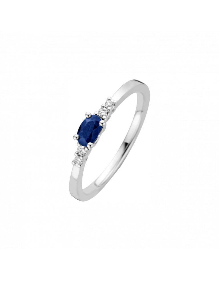Deze prachtige ring, modelnummer S657060002, behoort tot de categorie juwelen en heeft een maat van 55. Perfect voor elegante gelegenheden of dagelijks gebruik. Draag hem solo voor een subtiele look of combineer met andere sieraden voor een gedurfde stijl. Deze ring is een veelzijdige toevoeging aan elke sieradencollectie.
