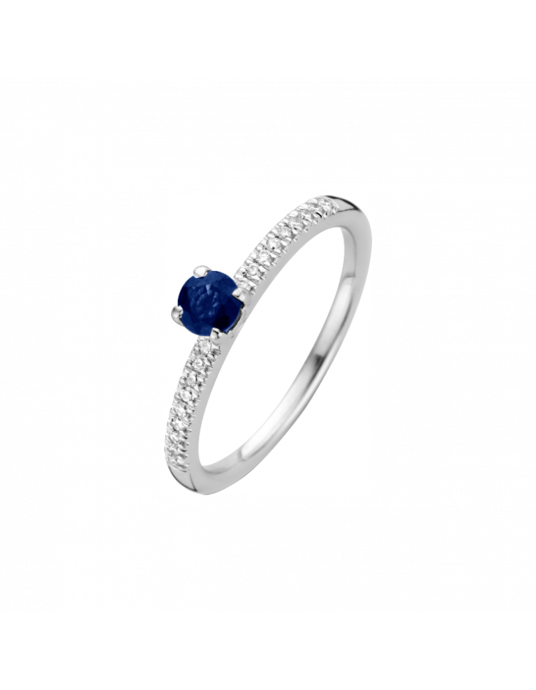 Deze prachtige ring, modelnummer S657060007, valt binnen de categorie juwelen en heeft een juweelmaat van 55. Uitstekend geschikt om als statement piece te dragen op een speciale gelegenheid of als dagelijkse accessoire. Combineer met andere subtiele sieraden voor een verfijnde look. Ideaal voor zowel formele als informele outfits. Voeg glans toe aan je stijl!