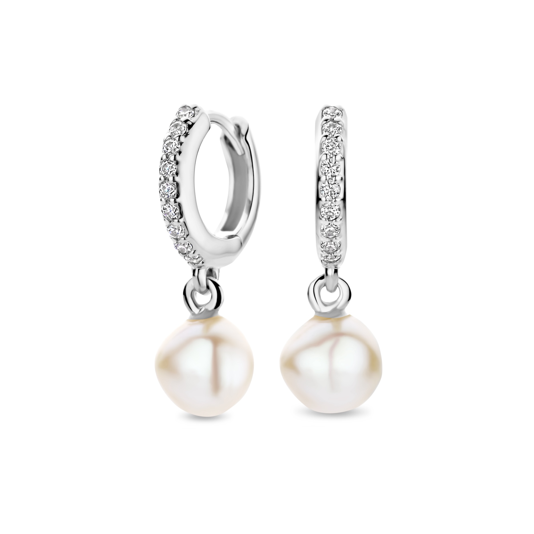 Dit zijn oorbellen van het merk FJF Jewellery gemaakt voor dames.