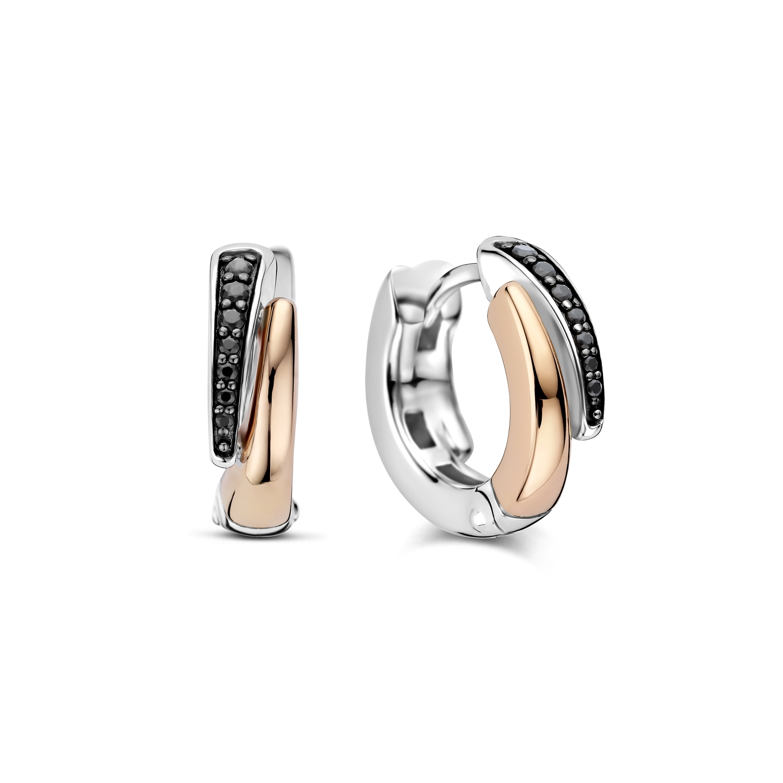 Dit zijn oorringen van het merk Ti Sento Milano.