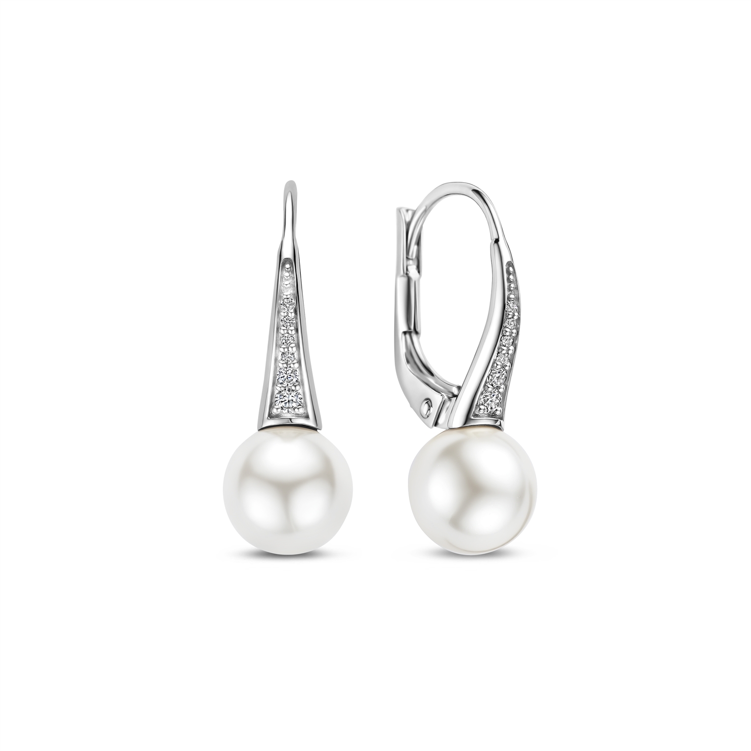 Dit zijn oorringen van het merk Ti Sento Milano.