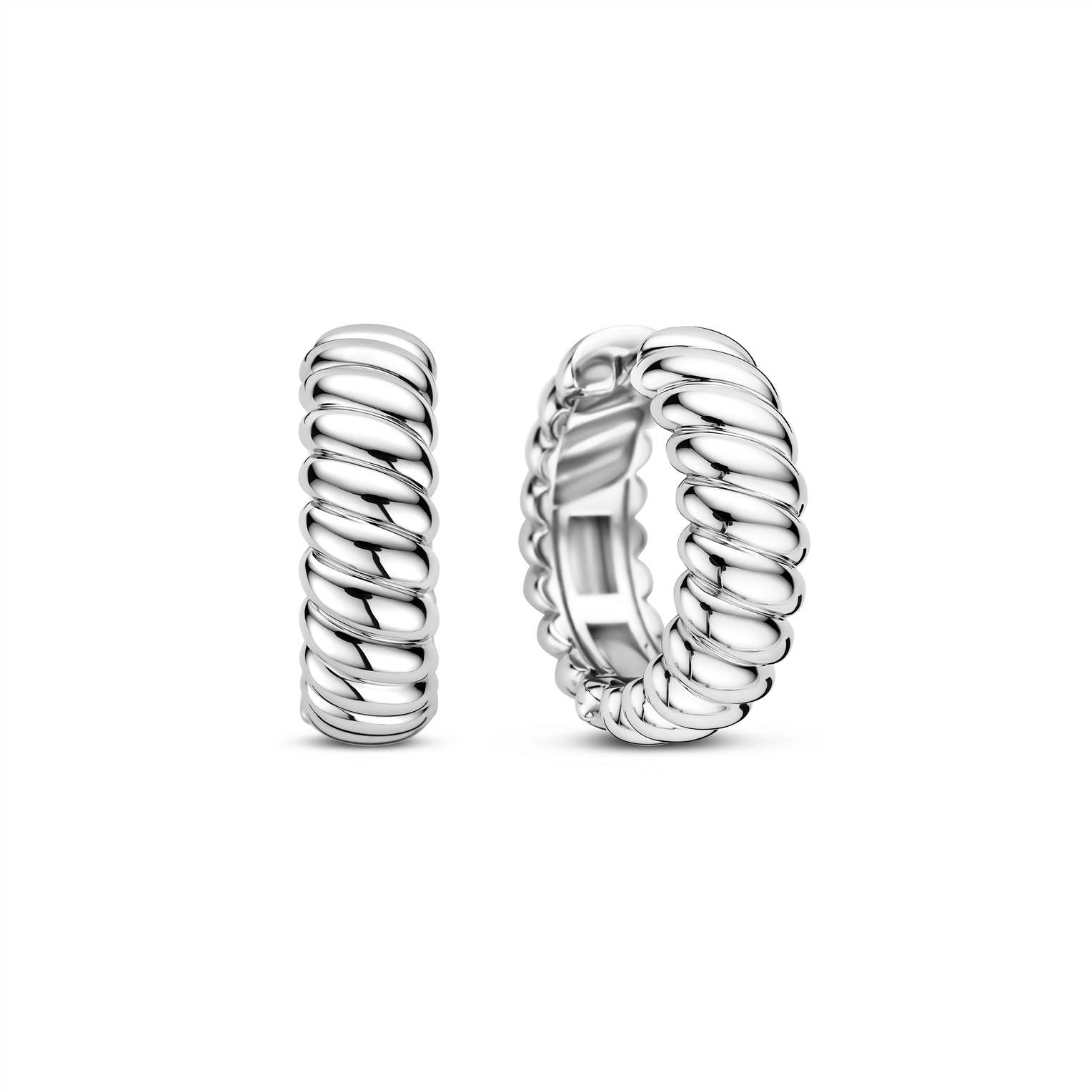 Dit zijn oorringen van het merk Ti Sento Milano.