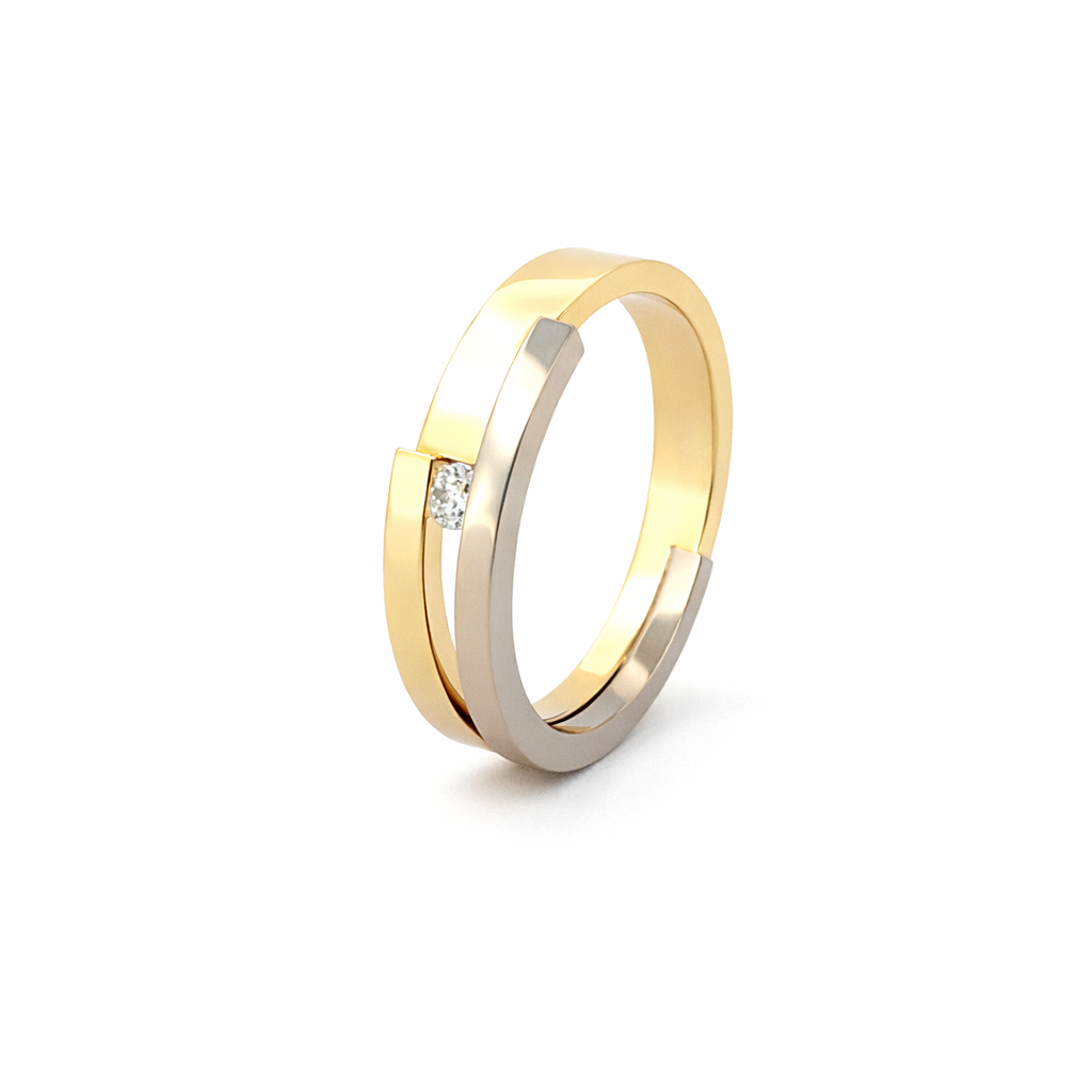 Grace is een verfijnde gouden ring van geel en witgoud die haar naam eer aandoet. 

Het ontwerp is slank en harmonieus, met vloeiende lijnen die comfortabel om de vinger vallen.

Grace symboliseert eenvoud, kracht en vrouwelijkheid in balans. Een sieraad dat niet overheerst, maar juist verfijnt &mdash; stijlvol, puur en met een stille schoonheid die blijft.

Maak een afspraak en kom deze ring eens passen! Of bestel haar gelijk, dan sturen we deze mooi verpakt naar je toe.