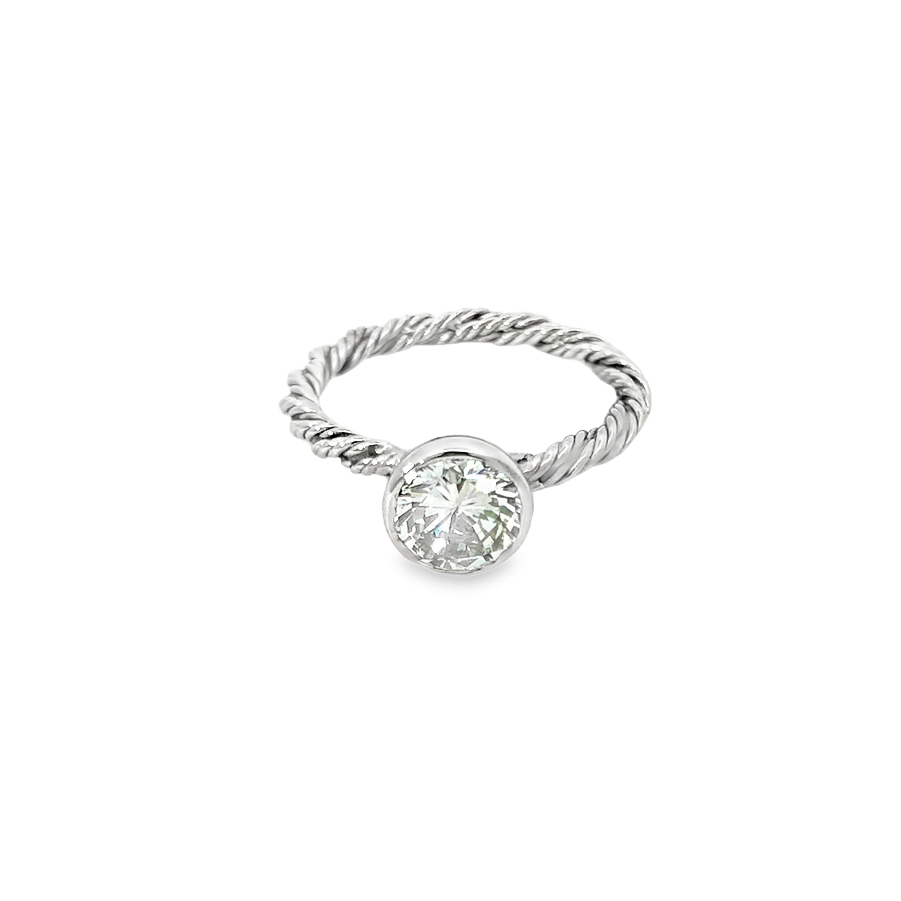 Der Ring in Au 750 WG  besticht durch seine edle Verarbeitung aus 18 Karat Wei&szlig;gold und einem Brillanten von 1,232 ct. Die elegante Gr&ouml;&szlig;e von 51 sowie das Gewicht von 3,4 g machen diesen Schmuck ideal f&uuml;r besondere Anl&auml;sse oder als luxuri&ouml;ses Geschenk. Perfekt zu Abend- oder Cocktailkleidung.