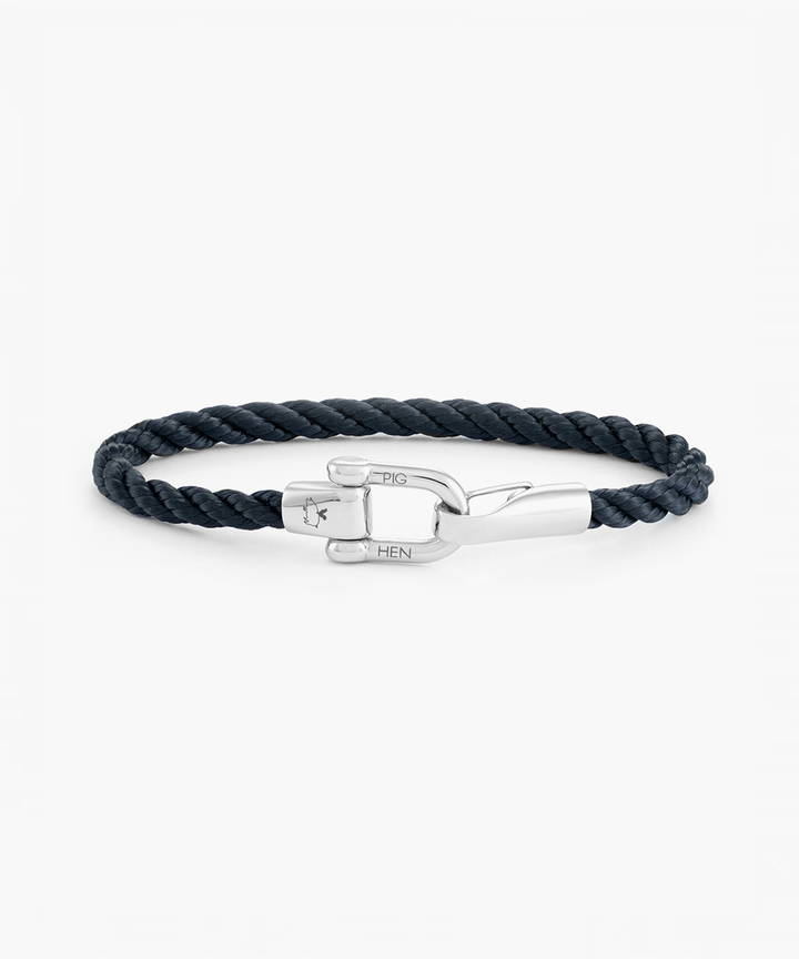 De Lobster Larry (Navy I Silver, M (18cm) is een stijlvolle armband van een onbekend merk. Deze armband valt onder de categorie sieraden en is ideaal voor dagelijks gebruik of speciale gelegenheden. Draag deze armband het beste alleen of in combinatie met andere armbanden voor een trendy look.