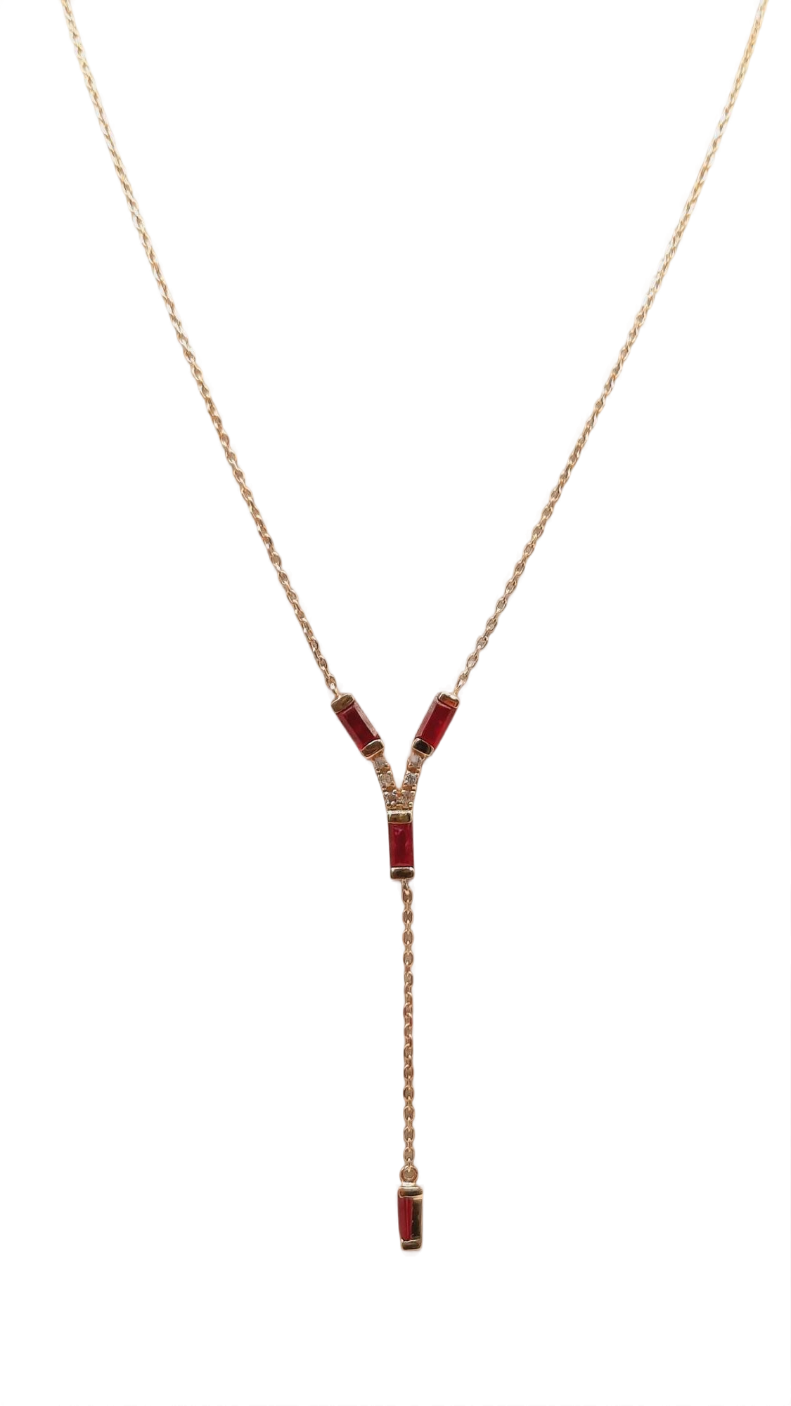 De 0.036hsi 4-2 Rob Diamant (modelnummer 0002198) is een prachtige gouden ketting met een briljante geslepen diamant van SI1-puurheid en vier diamanten, gecombineerd met robijnen. De ketting in 14kt goud is 45 cm lang. Draag hem bij zowel formele als casual outfits voor een elegante uitstraling. Perfect voor elke gelegenheid.