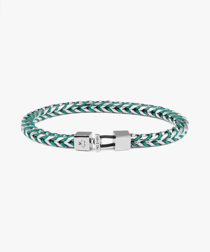 De Catena Foxtail (Patina Green I Silver, M/L (19cm), is een verfijnde armband die behoort tot de categorie sieraden. Het heeft een unieke groene patina en zilveren accenten. Draag deze elegante armband alleen of combineer met andere sieraden voor een gelaagde look. Perfect voor zowel casual als formele gelegenheden.