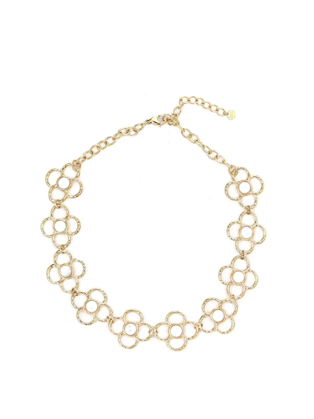 De Rose & Camellia Collier Edelstaal Verguld Bloem met modelnummer 1110337816508 is een verfijnd juweel. Deze ketting van 40 + 5 cm is gemaakt van verguld edelstaal en is een prachtige aanvulling op elke outfit. Draag het als een statement piece voor een chique uitstraling of combineer subtiel met andere sieraden voor een elegante look.