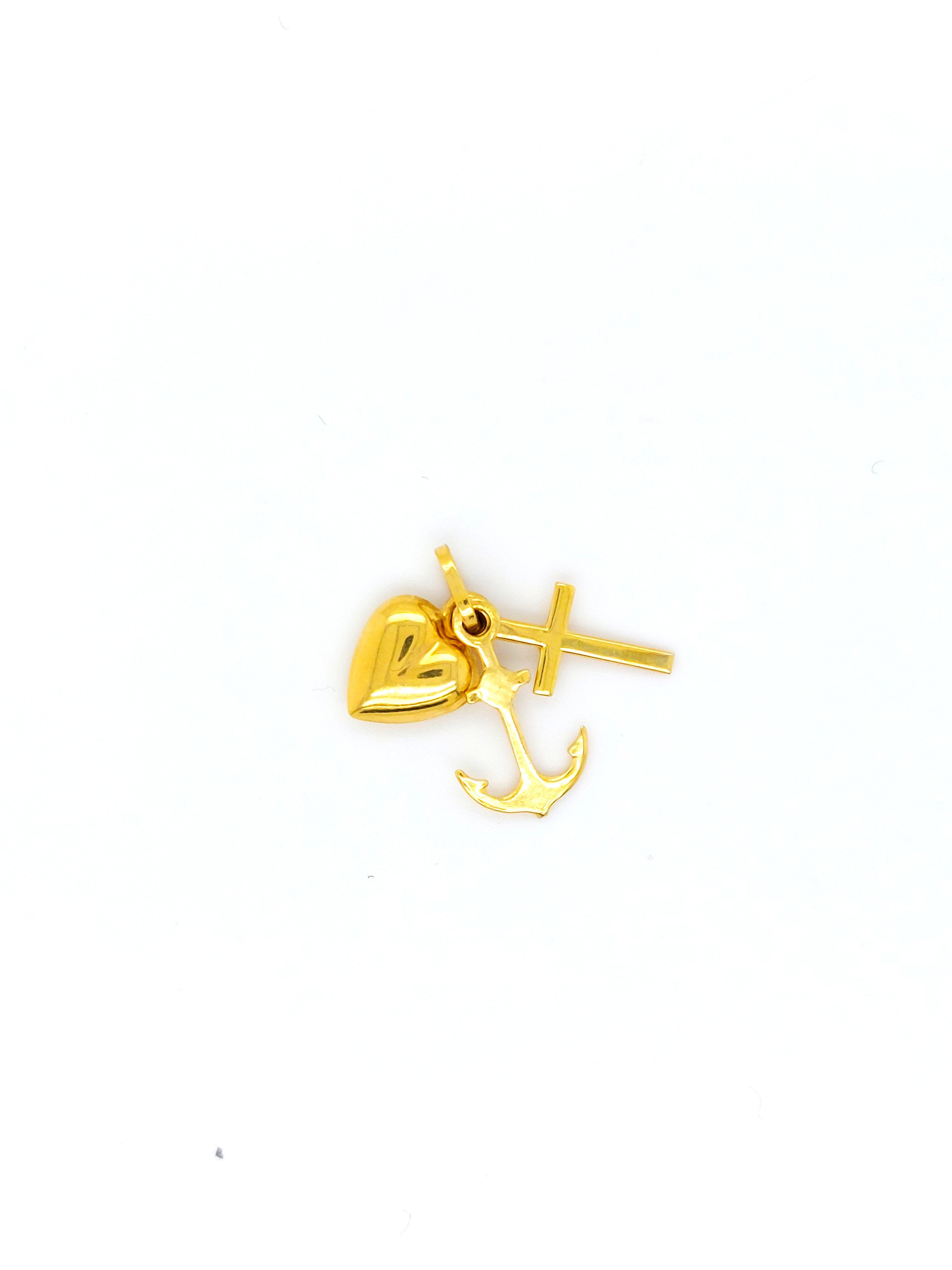 De Gouden Hanger Geloof, Hoop en Liefde is een prachtige hanger van ongedefinieerd merk. Deze hanger valt onder de categorie "Jewel" en is van het type "Pendant". Hij straalt symboliek uit van geloof, hoop en liefde. Draag deze elegante hanger aan een fijne ketting om je hals als dagelijks symbool van positiviteit en stijl.