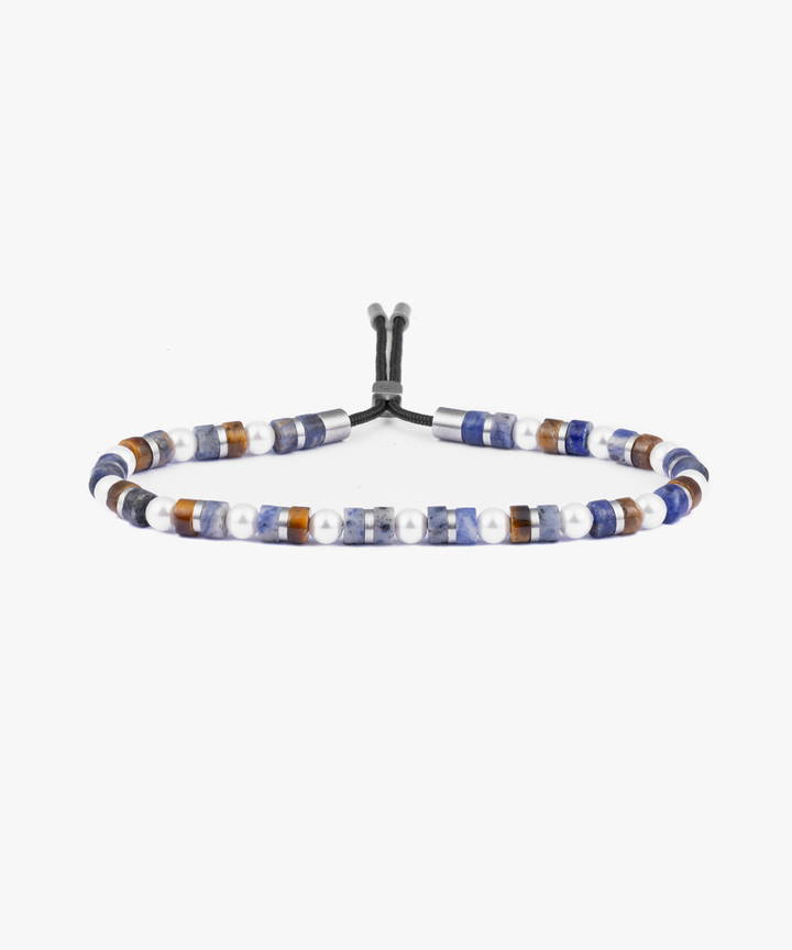 Productkenmerken van de Brontide 4mm Adjustable (Asaka I Silver, M 18-19cm), omvatten een elegant ontwerp als een verstelbare zilveren armband. Ideaal te dragen als subtiele aanvulling op elke outfit. Draag hem losjes rond de pols voor een stijlvolle en comfortabele uitstraling. Perfect voor dagelijks gebruik of speciale gelegenheden.