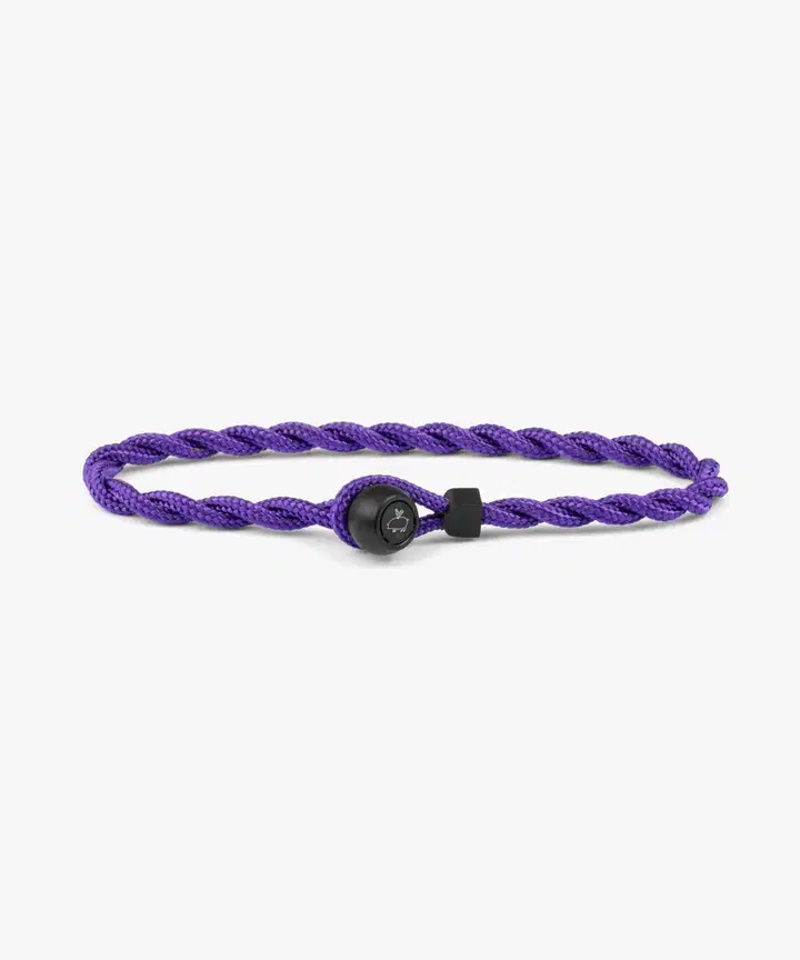 De Easy Ed-armband (Royal Purple I Black, M (18cm)  is een stijlvolle toevoeging aan elke outfit. Gemaakt als een onderscheidend juweel uit de categorie BRACELET. Draag het casual of chic, solo of stapel met andere armbanden voor een persoonlijke touch. Geschikt voor elke gelegenheid. Perfecte balans tussen elegantie en veelzijdigheid.