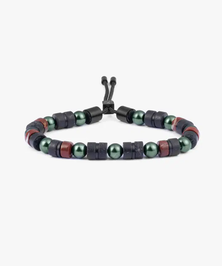 De Brontide 6mm Adjustable armband in Koyasan I Black is een stijlvolle armband voor een polsmaat van 20-21 cm. Deze armband valt in de categorie JUWEEL en is specifiek een BRACELET. Draag hem solo of combineer met andere armbanden voor een gelaagde look. Perfect voor zowel casual als formele gelegenheden.