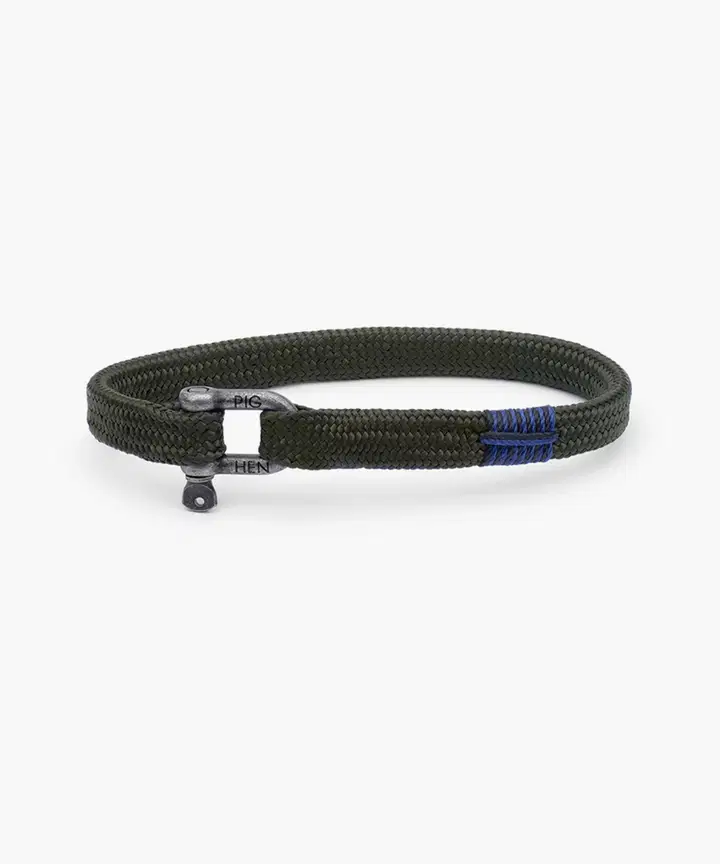 De Vicious Vik (Army I Vintage, M (18cm), is een stijlvolle armband in de categorie juwelen. Gemaakt met oog voor detail, geeft deze armband je outfit een robuuste vintage uitstraling. Draag hem solo voor een subtiele look of combineer met andere armbanden voor een gedurfde statement-stijl. Perfect voor elk seizoen.