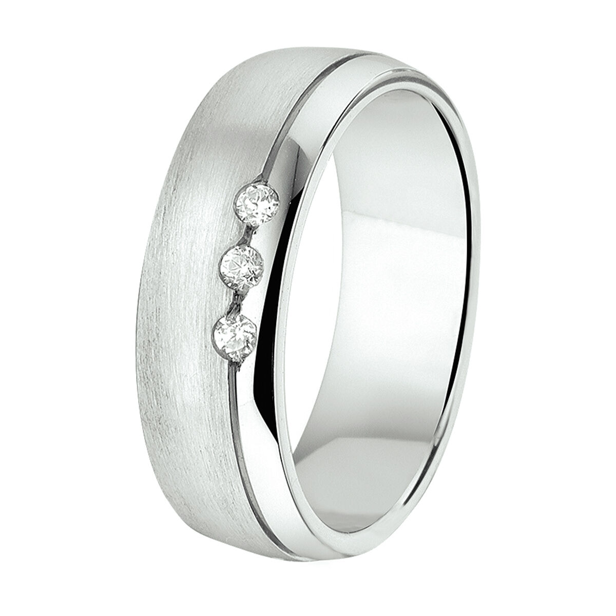 Gerhodineerd zilveren relatiering uitgevoerd met zirkonia. De ring heeft een breedte van 6mm.