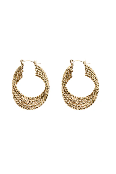 De Rose & Camellia Oorbellen Edelstaal Verguld, modelnummer 3900043910007, zijn gemaakt van edelstaal en verguld voor een luxe uitstraling. Combineer deze elegante oorbellen met zowel casual als formele outfits voor een stijlvolle, vrouwelijke touch. Perfect voor dagelijks gebruik of speciale gelegenheden, bieden ze verfijning bij elke gelegenheid.