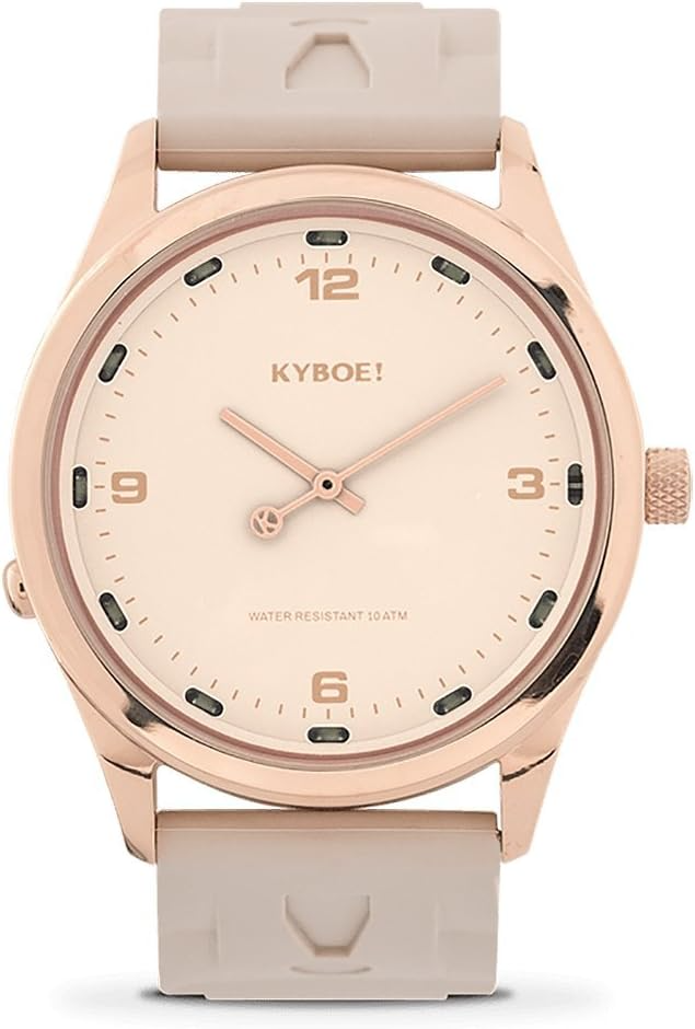 De Kyboe horloge KYS-009-41 is een stijlvol polshorloge met een roestvrijstalen kast in ros&eacute;goudkleur en een cr&egrave;mekleurige wijzerplaat. De armband in taupe is gemaakt van plastic siliconen. Het horloge heeft een kwarts uurwerk, een ronde vorm, en is analoog met lichtfunctie. Waterbestendigheid is 10 ATM. Ideaal voor zowel dagelijks gebruik als elegante gelegenheden.