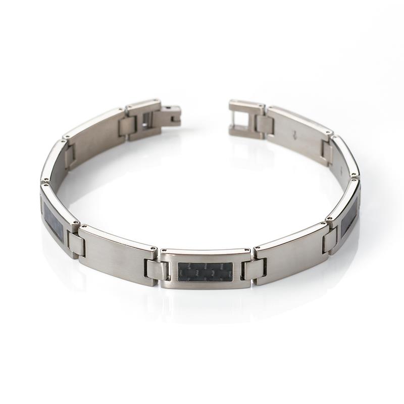 Dit is een armband van het merk Boccia Titanium