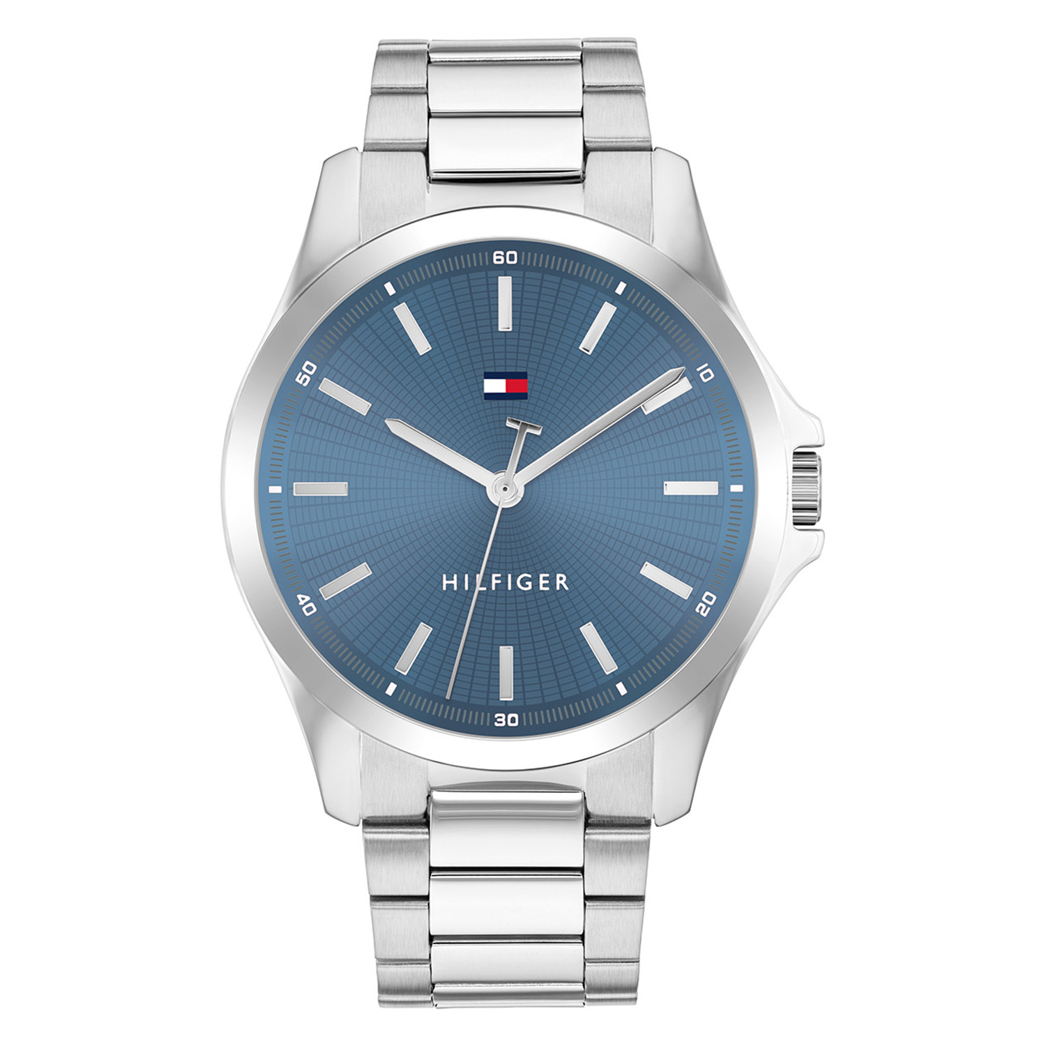 Tommy Hilfiger TH1710670 Horloge Heren Staal Zilverkleurig 43mm
Dit specifieke horloge van Tommy Hilfiger uit de Bruce serie met artikelnr: TH1710670 is een sportief herenhorloge die niet in je collectie mag ontbreken. Het stalen herenhorloge heeft een zilverkleurige ronde kast met een gladde bezel en een blauw geborstelde sunray wijzerplaat. Aan het horloge zit een zilverkleurige schakelband met een vouwsluiting. Het horloge heeft een mineraalglas, een doorsnee van 43mm en is 3ATM.  

Het merk:
Sinds de lancering van het merk in 1985 is Tommy Hilfiger wereldwijd bekend geworden als pionier van de klassieke Amerikaanse coole stijl. Ge&iuml;nspireerd door de iconische popcultuur en het Amerikaanse erfgoed. De dames en herencollectie van dit seizoen bestaan uit minimalistische silhouetten en rustieke lederen details. De herenhorlogecollectie biedt iconische uurwerken met roestvrijstalen, lederen en siliconen banden.

Specificaties:
- Mineraalglas
- Ronde kast 43mm
- Zilverkleurige horlogekast
- Blauwe wijzerplaat 
- Zilverkleurige schakelband 
- 3ATM