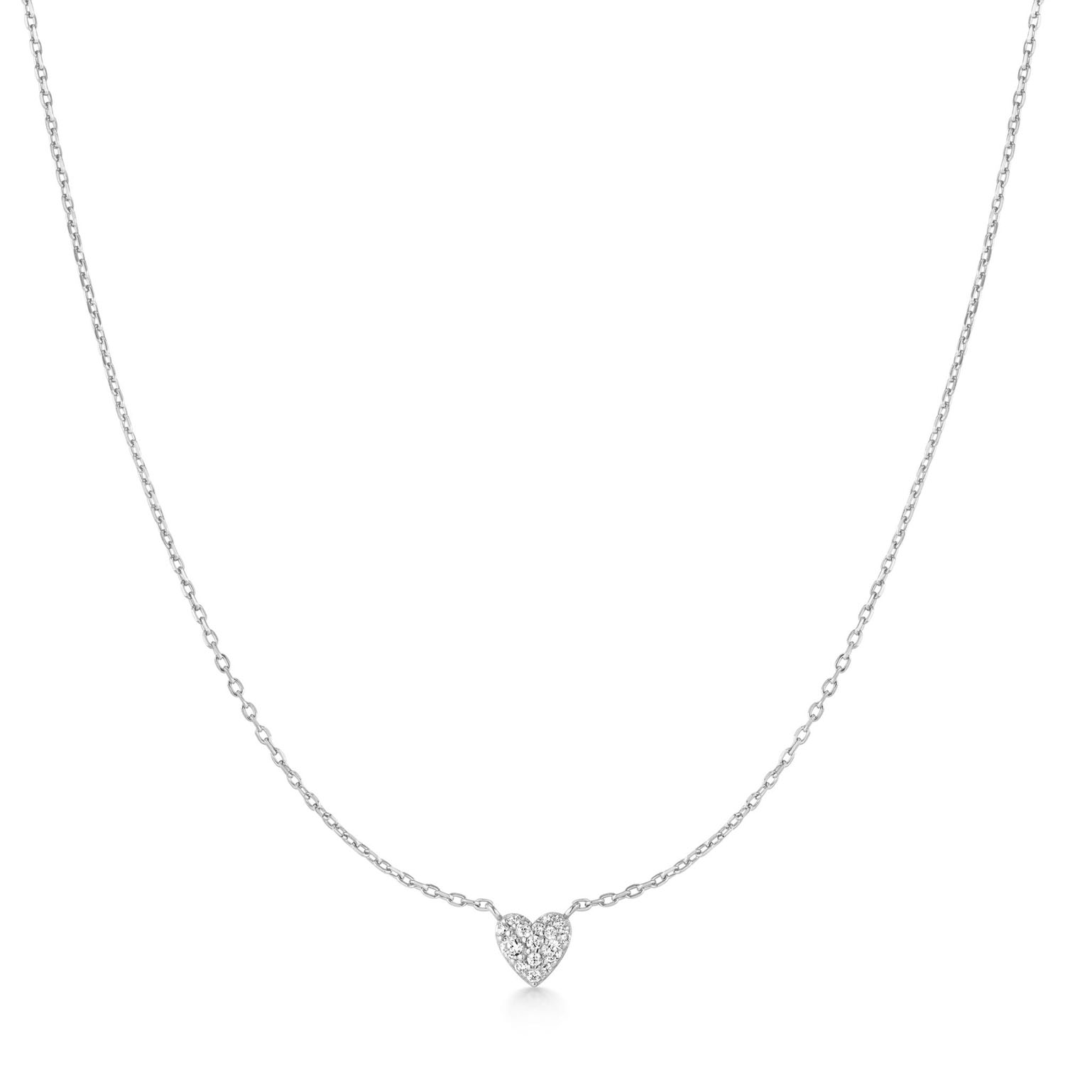 Voor de romantische vrouw. Deze ketting heeft een hartje met pav&eacute;zetting, waarbij elke kleine zirkonia het licht speels weerkaatst. Lieflijk charmant en onweerstaanbaar, voegt het een vleugje speelse romantiek toe aan elke outfit. Perfect om alleen te dragen of te combineren met je favoriete kettingen voor een unieke look.