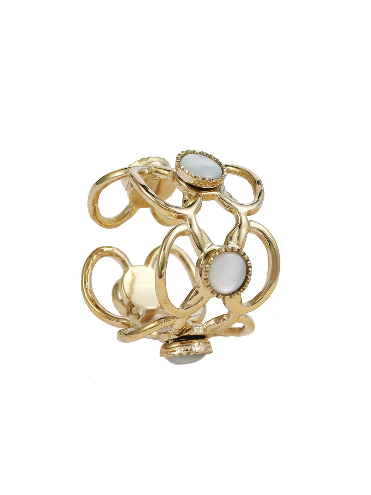Deze Rose & Camellia Ring Bloem, modelnummer 4110110307992, is een elegante toevoeging aan je sieradencollectie.  Draag deze ring op een speciale gelegenheid of om je dagelijkse look een chique touch te geven. Perfect voor elk seizoen.