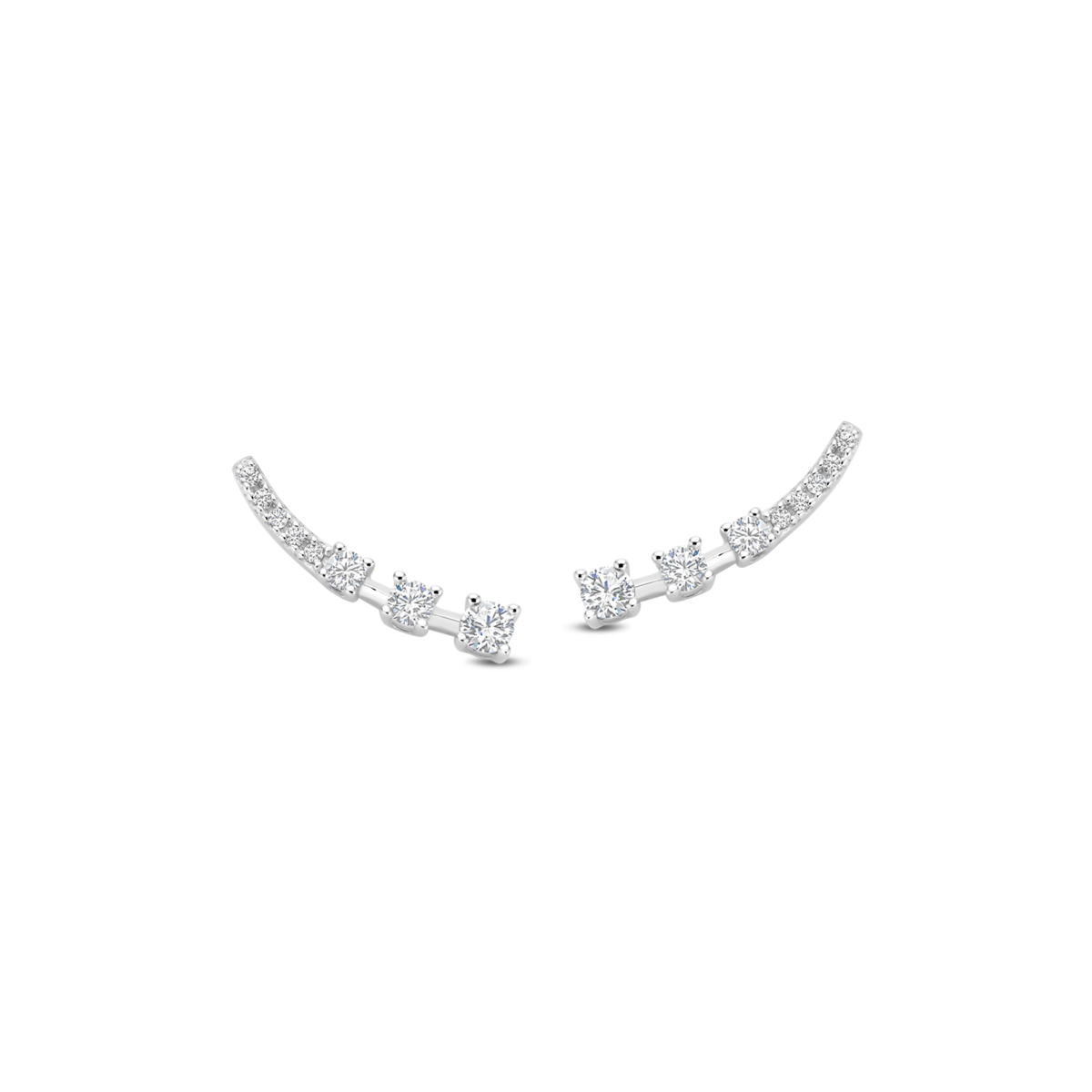 De Oorbelstekers met modelnummer N6F65 zijn gemaakt van 925 sterling zilver en hebben schitterende zirkonia's. Ze zijn zilverkleurig en wegen slechts 1,5 gram, met een formaat van 15mm. je draagt de oorbellen mee met de vorm van het oor naar boven... Deze studs zijn perfect voor dagelijks gebruik of speciale gelegenheden. Combineer ze met een elegante zilveren ketting voor een verfijnde look.