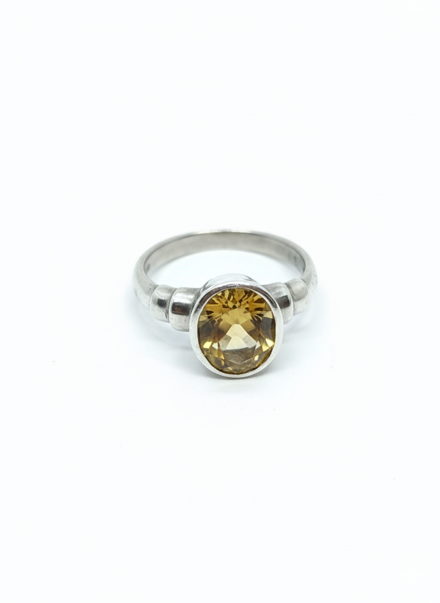 Zilveren ring met natuurlijke topaas