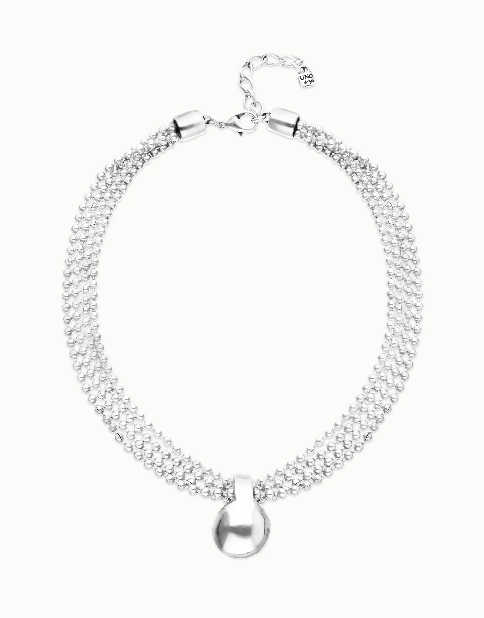 Deze prachtige ketting, modelnummer COL2051MTL0000U, valt onder de categorie 'Juweel' en is een verfijnd sieraad voor elke gelegenheid. Draag deze ketting elegant over een eenvoudige blouse of jurk voor een verfijnde look. Het perfecte accessoire om stijl en klasse toe te voegen aan uw outfit, waardoor u stralend voor de dag komt.