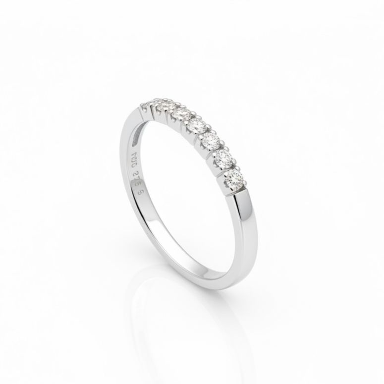 14 karaat witgouden memoire ring met 7x briljantjes van 0.03 met kwaliteit van H-SI