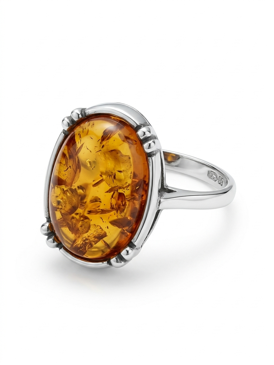 Zilveren ring met barnsteen 