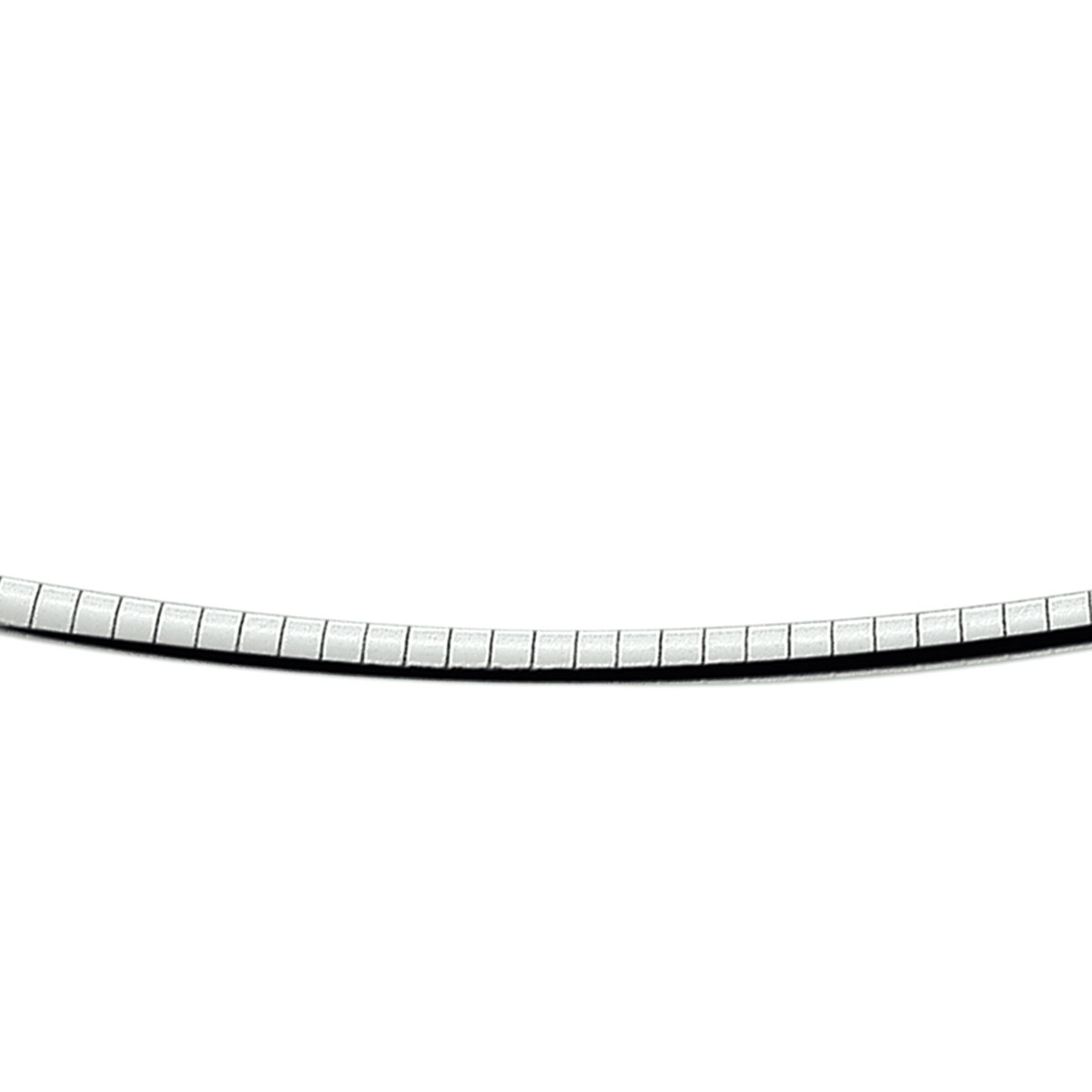 Zilveren omega. De schakelbreedte is 3.25mm.