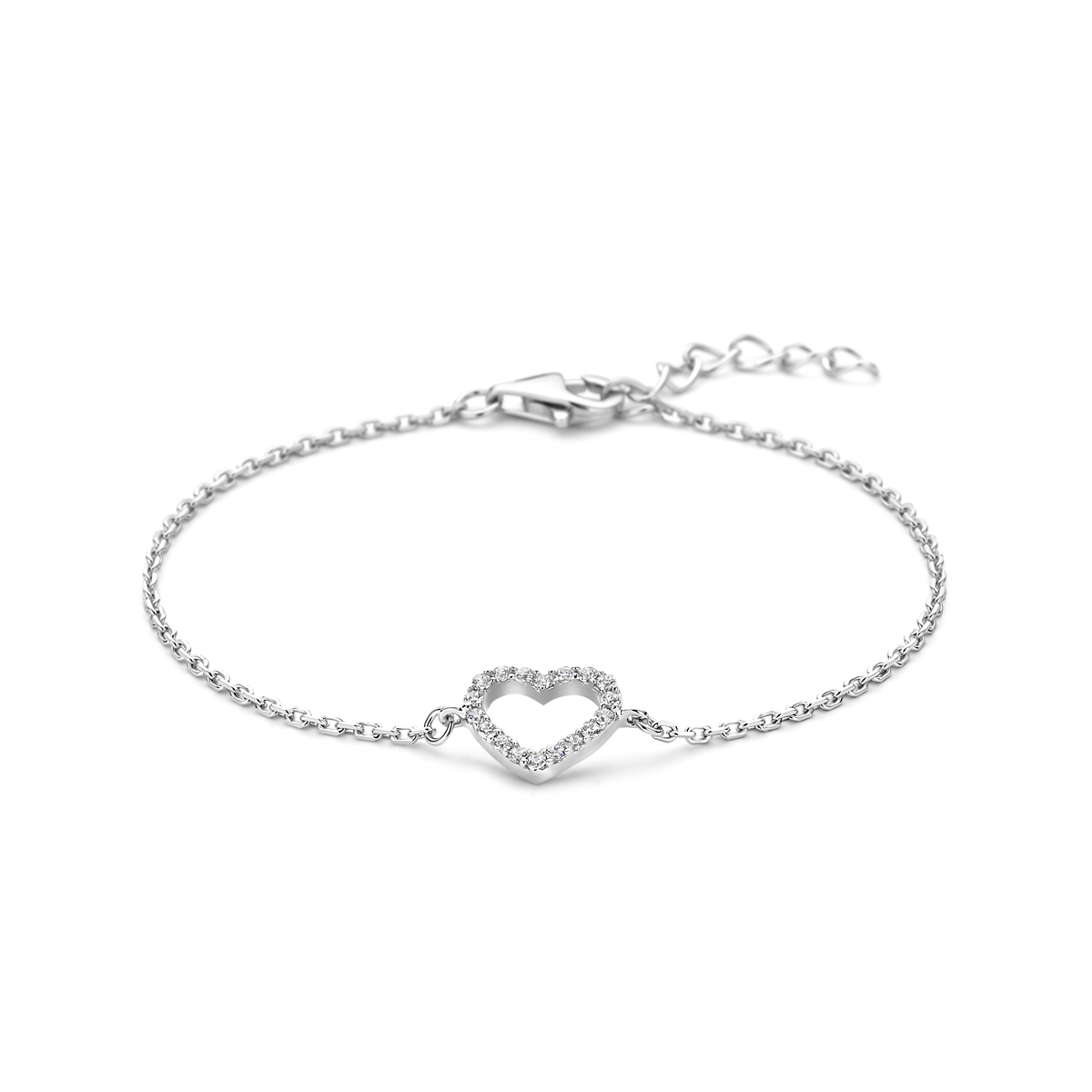 Gerhodineerd zilveren armband met een open hart en zirkonia. De lengte van de armband bedraagt 15.5cm met 2.5cm extensie. Voor een smallere pols of een grote kinderpols
Breedte: 8.5 mm
Kortste lengte: 15.5 mm
Langste lengte: 18 mm
Hoogte: 8.5 mm
