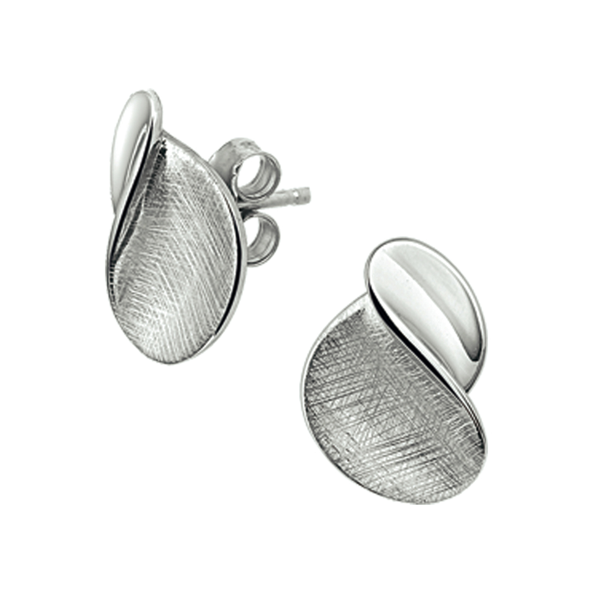 Gerhodineerd zilveren oorknoppen met een poli/gescratchte afwerking. De oorknoppen zijn onderdeel van een set.