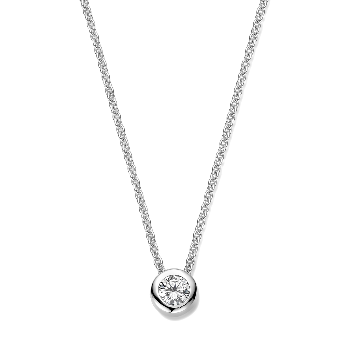 Dit zilveren gerhodineerde collier, modelnummer 1321248, is een elegante ketting van 3,8 gram. Gemaakt van zilver met een breedte van 1,7 mm, straalt het met zijn zilverkleurige look. Versierd met fonkelende, transparante briljantgeslepen zirkonia stenen, is het perfect voor elke chique gelegenheid. Draag het bij een avondjurk of feestelijke outfit voor een verfijnde uitstraling.