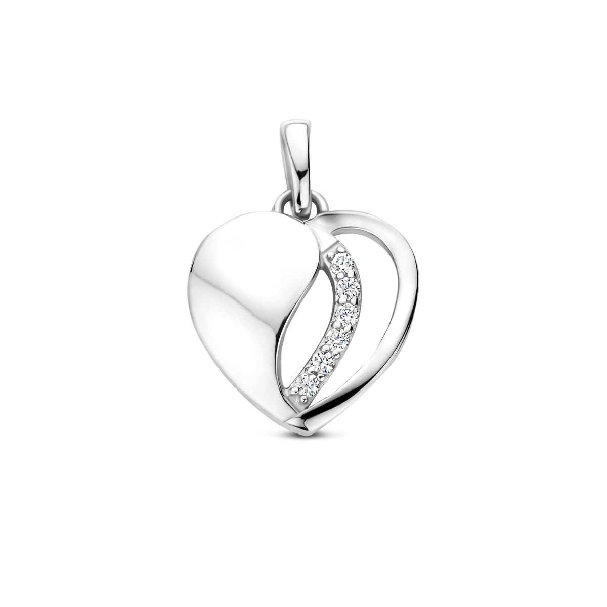 Romantische gerhodineerd zilveren hart hanger met een afmeting van 12.5x12.5mm uitgevoerd met een schitterende rij van zirkonia. De hanger is ook goed te combineren met een bijpassend collier uit onze collectie. De combinatie van de sprankelende zirkonia en het bijzondere hart is een originele toevoeging aan jouw sieradencollectie!