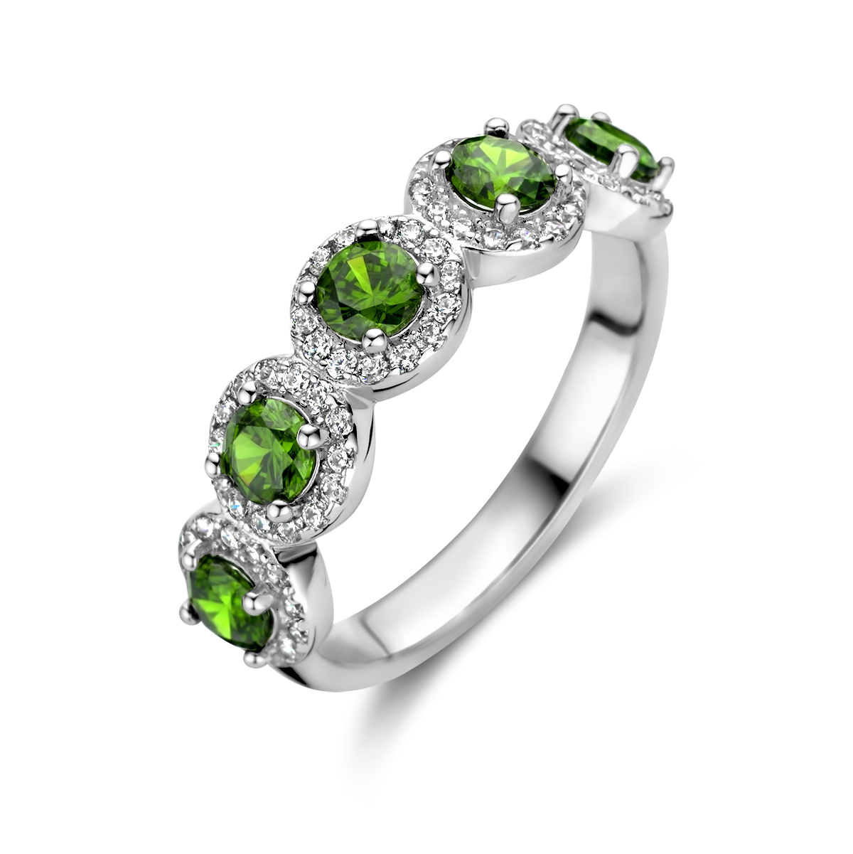 Gerhodineerd 925 zilveren ring uitgevoerd met zirkonia. De ring heeft een breedte van 6mm.