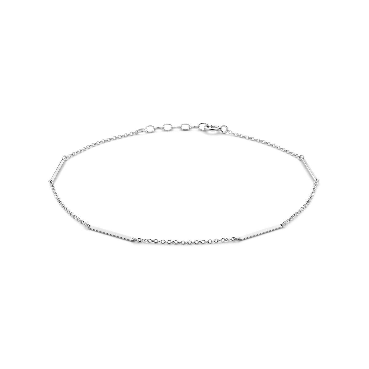 Gerhodineerd 925 zilveren enkelbandje uitgevoerd met plaatjes met een afmeting van 1.6x18mm. De enkelband heeft een draaglengte van 24cm met een extensie van 2cm. De schakelbreedte is 1.2mm.
