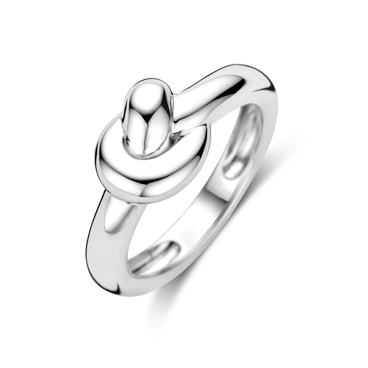 De Zilveren Ring knoop is een schitterende toevoeging aan je sieradencollectie. Gemaakt van rhodium-plated materiaal, biedt het een glanzende afwerking. Met een breedte van 8,5 mm en maat 54, is deze ring perfect voor dagelijks gebruik of speciale gelegenheden. Draag hem solo of in combinatie met andere ringen voor een stijlvolle look.
