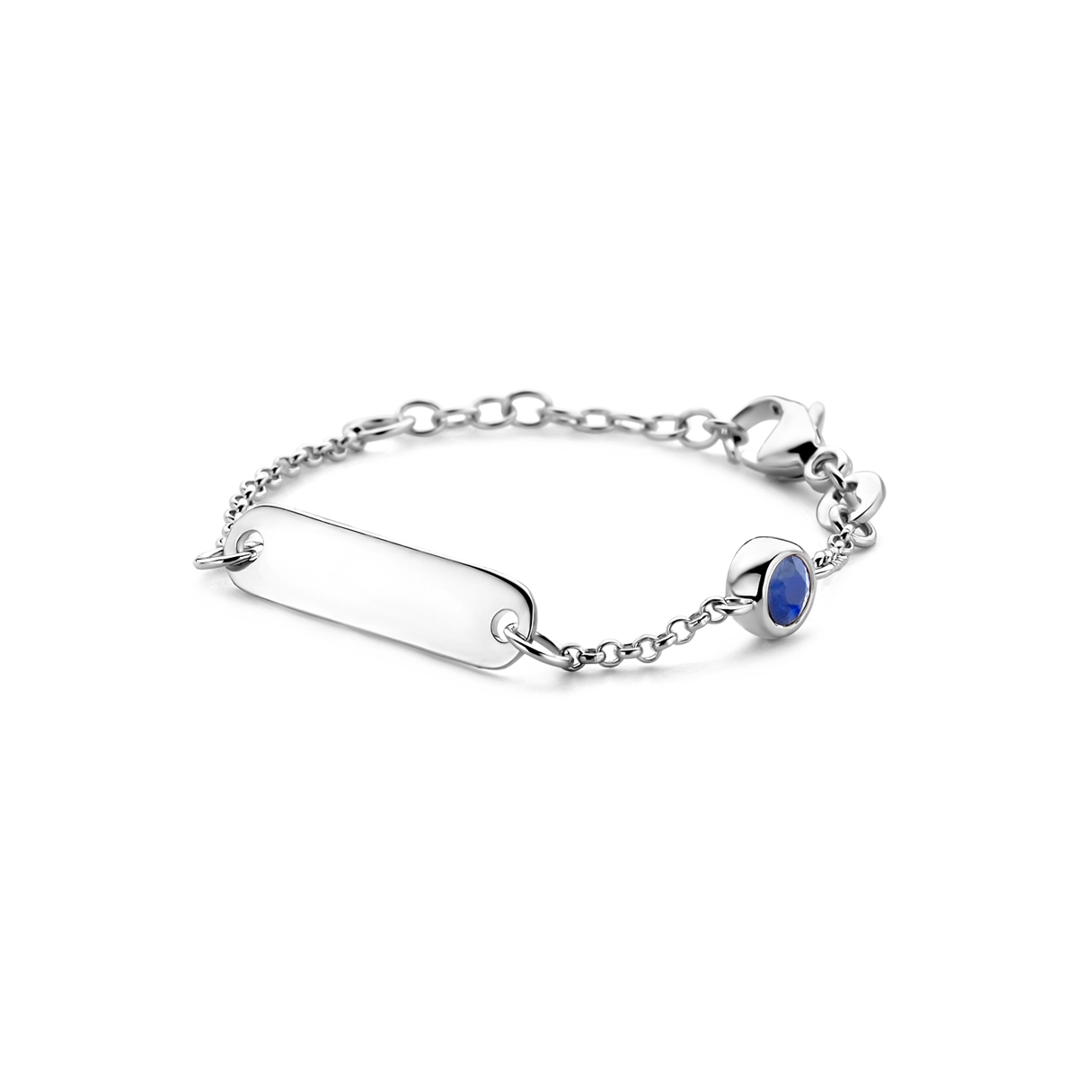Gerhodineerd 925 zilveren graveerarmband uitgevoerd met een geboortesteen. De armband heeft een draaglengte van 9cm met 2cm extensie. De schakelbreedte is 1.5mm. De graveerplaat heeft een afmeting van 5x20mm en een dikte van 0.6mm.