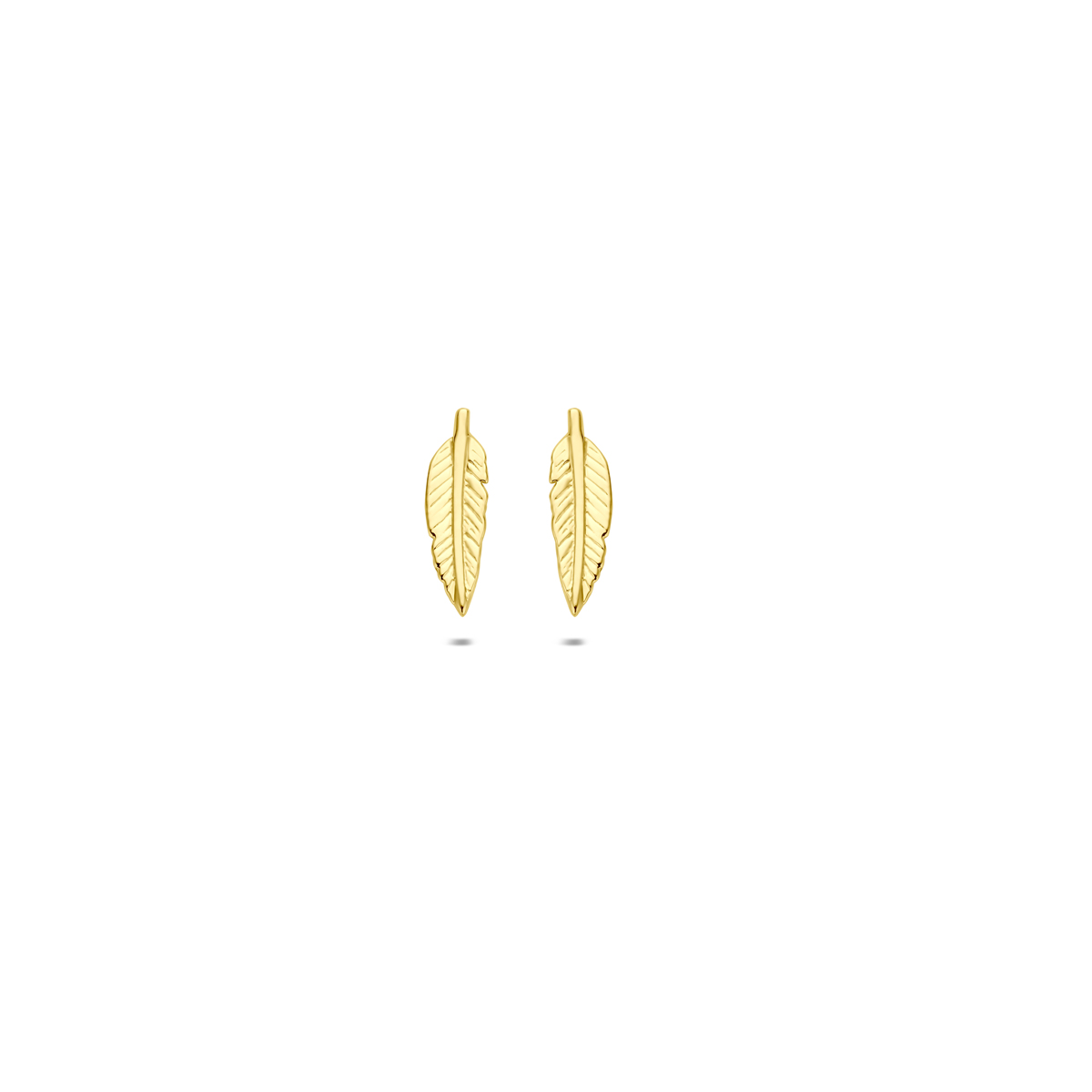 9k Geel kleurige oorknoppen in de vorm van een veer. De oorknoppen hebben een afmeting van 9,5x3,0mm.
