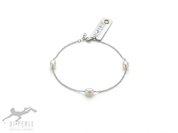 Productinformatie "SWZP armband 5.0-5.5mm 925/rho 17cm+2cm"
Parelkleur:	wit
Soorten parels:	Zoetwater gekweekte parels
Kraalgrootte:	5.0-5.5
Legering:	925 gerhodineerd