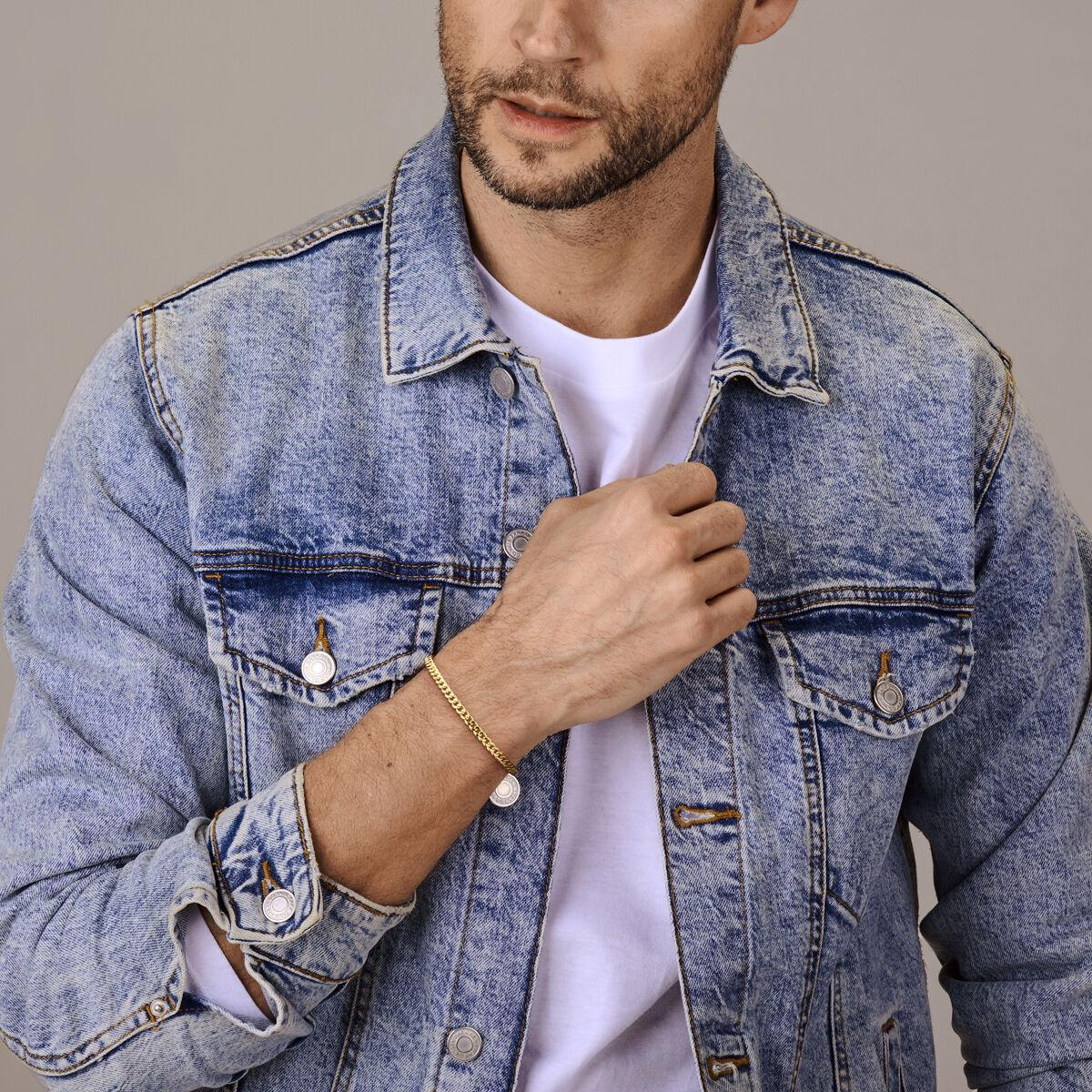 14k Geelgouden lengteartikel met een kern van 925 zilver. De schakelbreedte is 3.7mm. Uitgevoerd met karabijnsluiting.