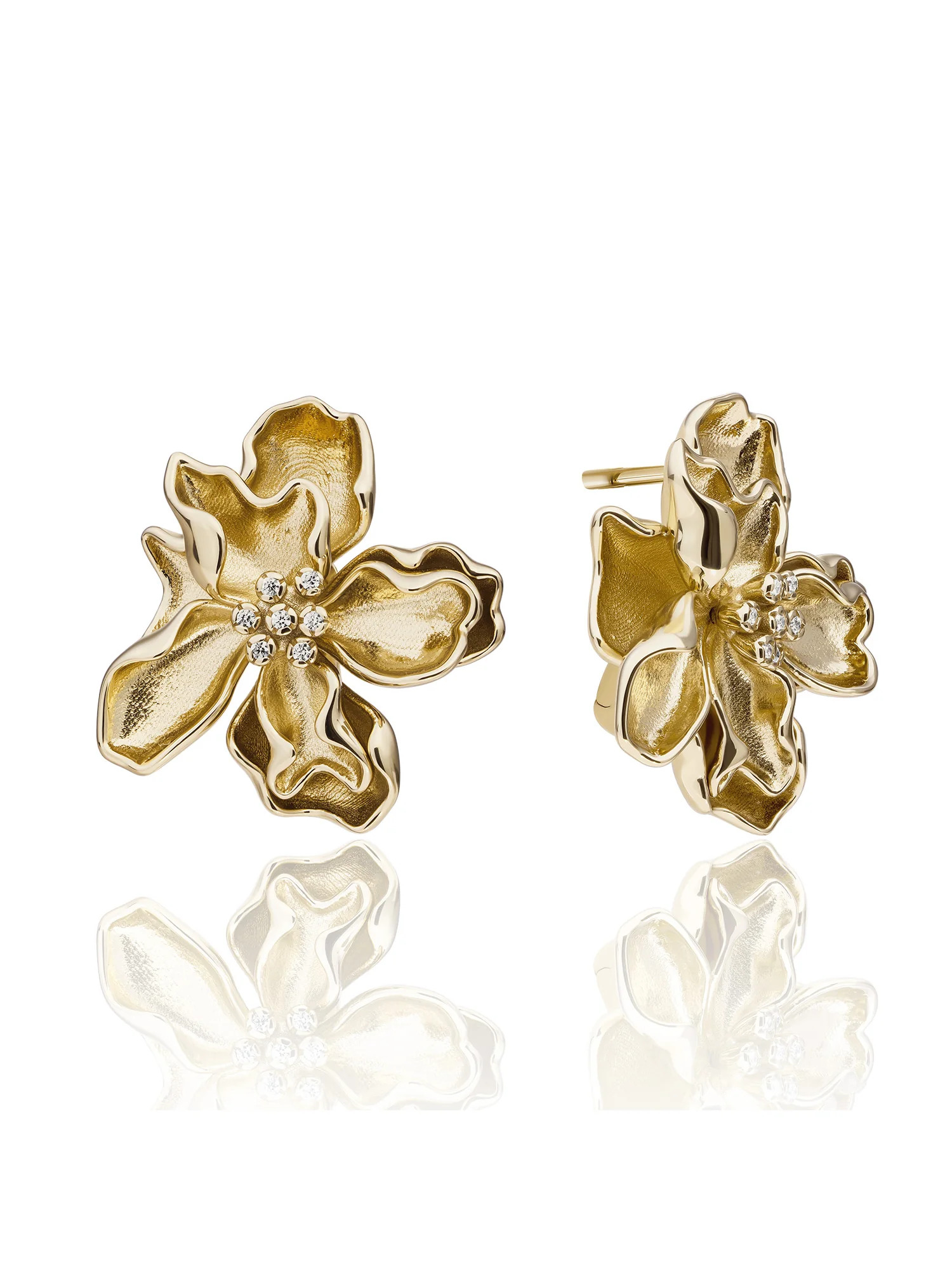 Sparkling Jewels Earrings I Botanic Push Back Earrings Gold - CZ