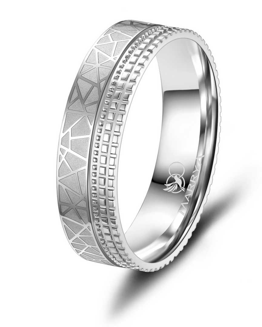 De roestvrijstalen ring modelnummer H-ES-38-62 is een stijlvolle accessoire die past binnen de categorie "Jewel" en specifiek het type "Ring". Het is ideaal om te dragen als een statement stuk of als dagelijkse accessoire. Combineer deze ring met andere sieraden voor een complete look. Verkrijgbaar in diverse maten voor de perfecte pasvorm.