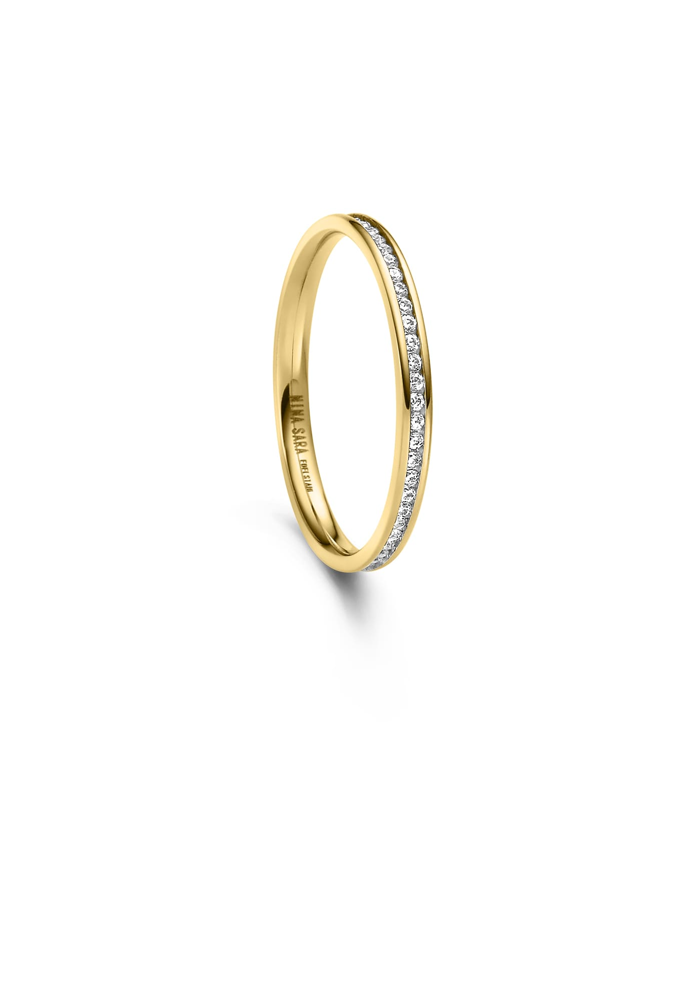 De EDELSTAHL RING MT 56, modelnummer NS-05-58, is een elegante ring uit de categorie sieraden. Deze roestvrijstalen ring is ideaal voor zowel dagelijks gebruik als speciale gelegenheden. Draag hem solo voor een strakke look of combineer met andere ringen voor een trendy, gelaagde stijl. Een prachtige aanvulling voor elke sieradencollectie.