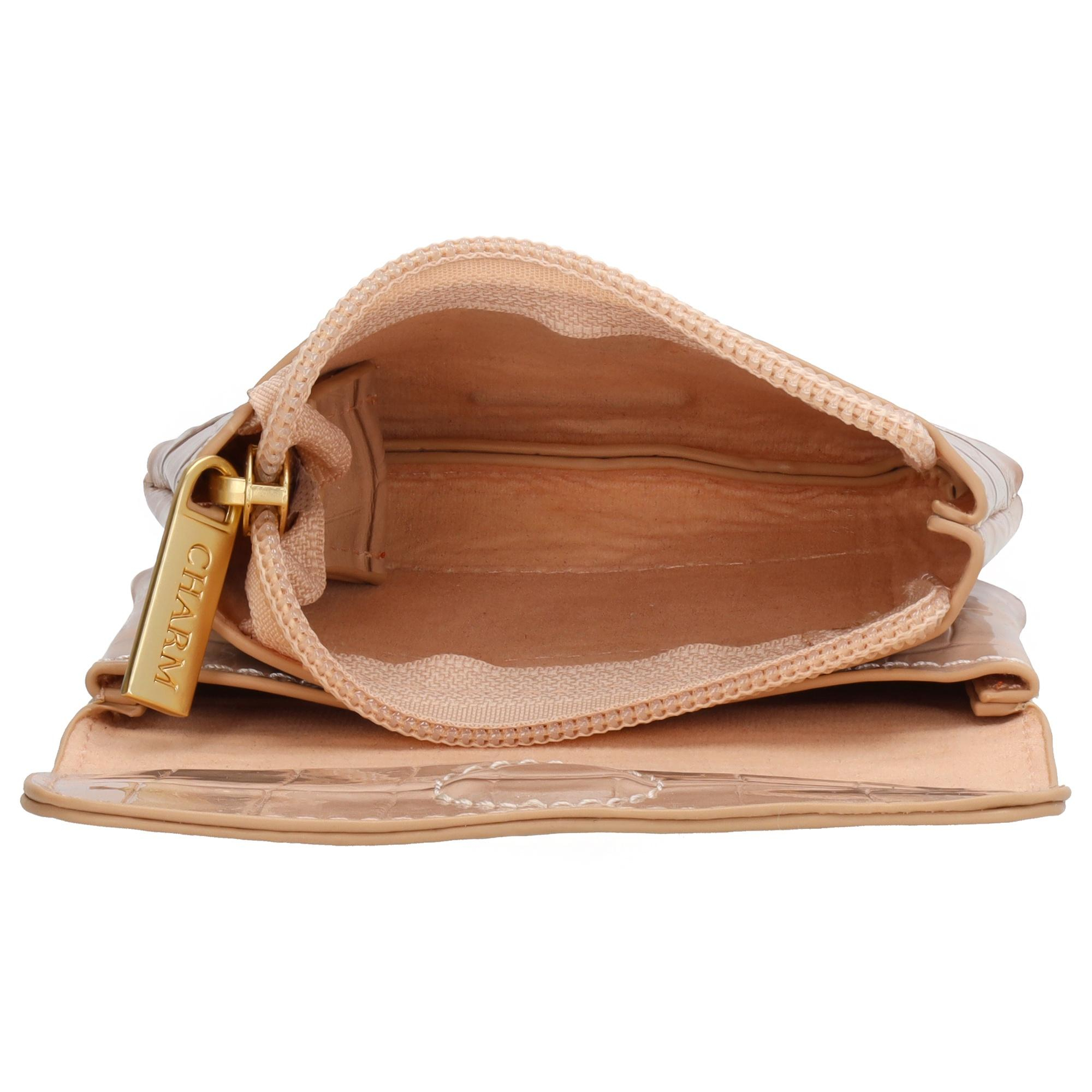 De Charm London Knightsbridge portemonnee is een stijlvolle accessoire met een luxe uitstraling. Gemaakt van glanzend lakmateriaal met een chique croco-structuur, voor een modieuze en opvallende look. De portemonnee beschikt over twee aparte vakken, waaronder &eacute;&eacute;n met een ritssluiting &ndash; ideaal voor het veilig opbergen van muntgeld of kleine essentials. De overslag met magneetsluiting houdt alles netjes en veilig op z&rsquo;n plek. Compact en toch ruim genoeg voor je dagelijkse benodigdheden.

Kenmerken:

Gemaakt van lakmateriaal met croco-structuur

Twee vakken, waaronder &eacute;&eacute;n met ritssluiting

Sluit met een overslag en magneetsluiting

Elegant en compact ontwerp

Ideaal voor dagelijks gebruik of een avondje uit
