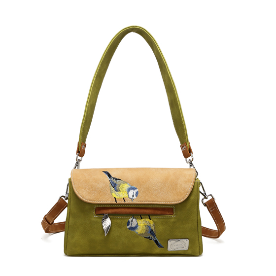 Schoudertas / clutch
H16,5 x B25 x D5,5 cm
100% vegan & eerlijk geproduceerd
Hoofdvak met ritssluiting
Voor- en achtervak met ritssluiting
Schattige geborduurde pimpelmezen
3 binnenvakken
Verstelbare en afneembare banden: een lange en een korte, geborduurde band