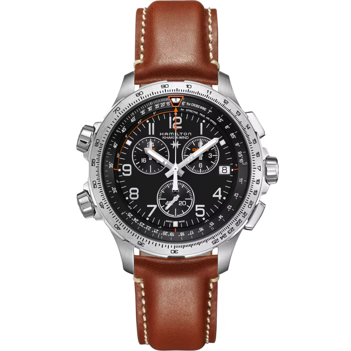 De Hamilton Khaki Aviation Xwind H77912535 is een Zwitsers uurwerk met datumfunctie en antiallergisch ontwerp. Waterdicht tot 10 ATM, met een roestvrijstalen kast, saffierglas en een bruine lederen band. De zwarte wijzerplaat met Arabische cijfers en chronograaf maakt het de perfecte polshorloge voor de avontuurlijke drager. Draag het met casual of pilotenoutfits voor maximale impact.